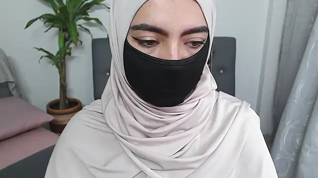 Snapshot of jade_nassar chatting on October 12, 10:42 pm jade nassar online show from October 12, 10:42 pm