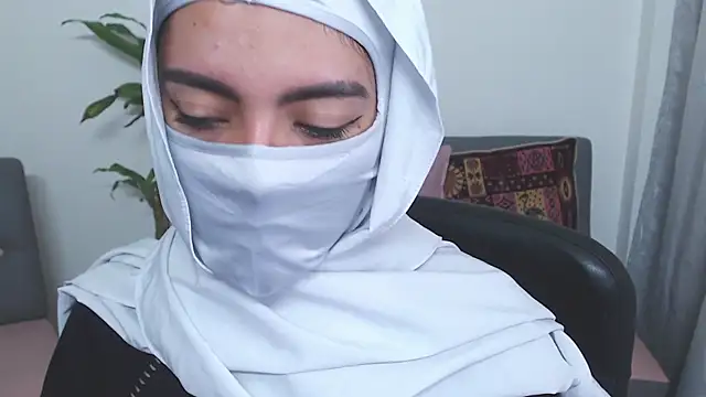 Snapshot of jade_nassar chatting on November 2, 12:02 am jade nassar online show from November 2, 12:02 am