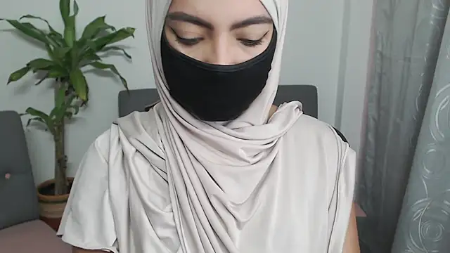 Snapshot of jade_nassar chatting on November 12, 12:16 pm jade nassar online show from November 12, 12:16 pm