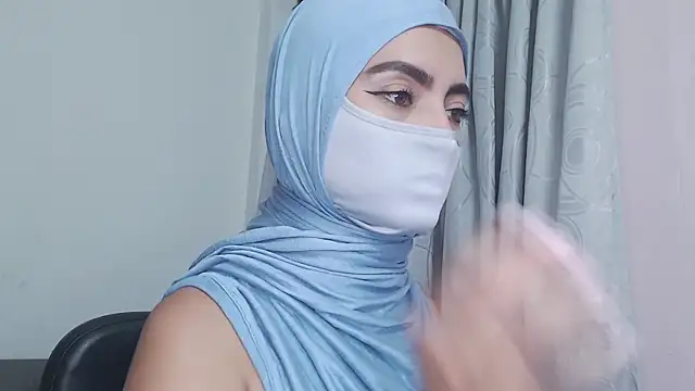 Snapshot of jade_nassar chatting on December 4, 11:57 pm jade nassar online show from December 4, 11:57 pm