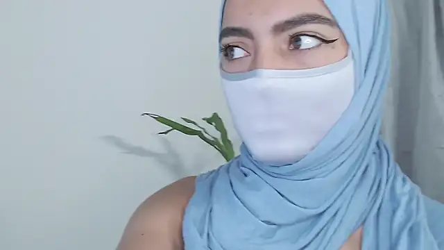 jade nassar online show from February 5, 7:29 pm