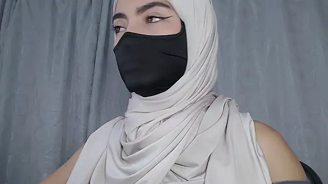jade nassar online show from July 17, 10:58 pm