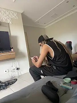 Snapshot of heloagreen_ chatting on September 26, 6:45 pm heloagreen online show from September 26, 6:45 pm