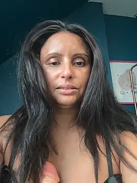 Angelaarayexx online show from June 17, 9:56 am
