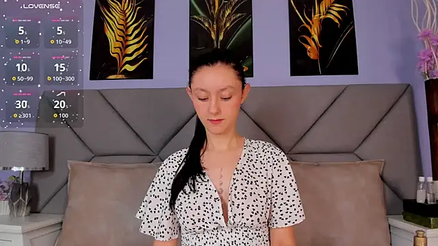 Snapshot of samara_goals chatting on November 7, 11:32 am samara goals online show from November 7, 11:32 am