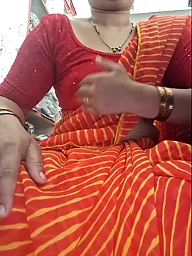 Snapshot of indianhotwife639 chatting on July 20, 5:55 am indianhotwife639 online show from July 20, 5:55 am