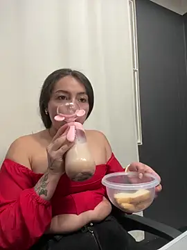 Alyha Cortes online show from December 22, 1:08 pm