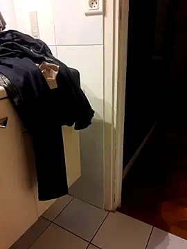 romeobravohotel online show from January 5, 11:30 pm