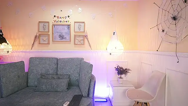 LoonaNyx online show from October 16, 11:33 am