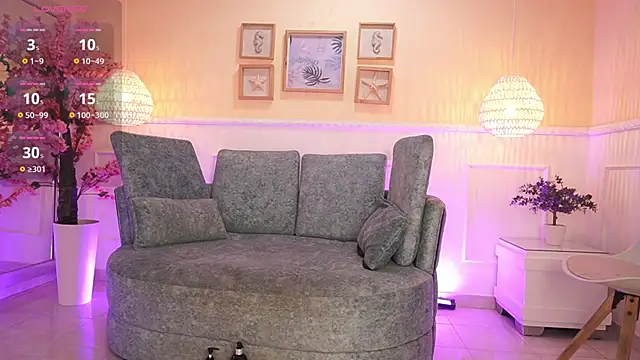 LoonaNyx online show from November 13, 11:31 am