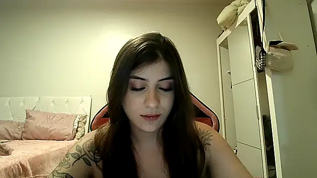 Becca B online show from December 17, 3:56 am