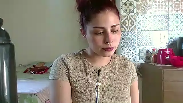 SweetSolei20 online show from December 2, 7:20 pm