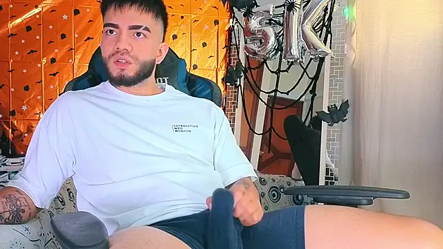 Snapshot of King_Draven3 chatting on October 22, 7:24 pm King Draven3 online show from October 22, 7:24 pm