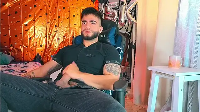 Snapshot of King_Draven3 chatting on October 25, 7:41 pm King Draven3 online show from October 25, 7:41 pm