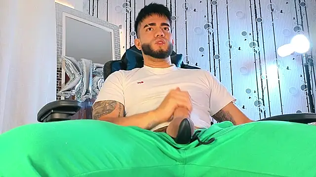 Snapshot of King_Draven3 chatting on November 4, 7:24 pm King Draven3 online show from November 4, 7:24 pm