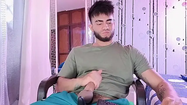 Snapshot of King_Draven3 chatting on November 20, 7:35 pm King Draven3 online show from November 20, 7:35 pm