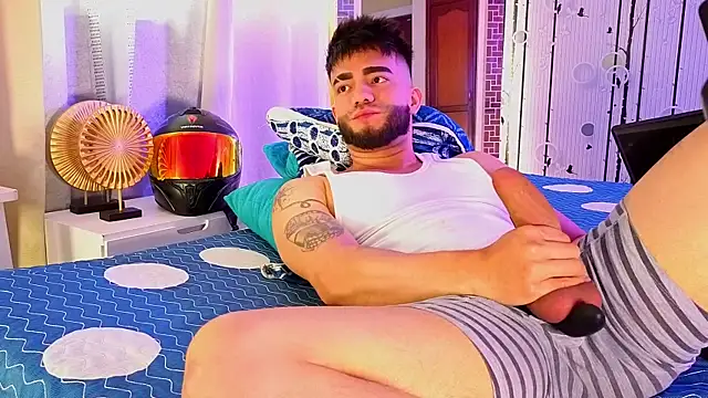 Snapshot of King_Draven3 chatting on November 21, 7:23 pm King Draven3 online show from November 21, 7:23 pm