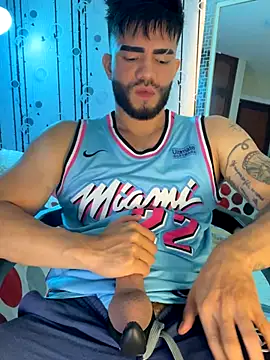 Snapshot of King_Draven3 chatting on November 30, 4:55 pm King Draven3 online show from November 30, 4:55 pm