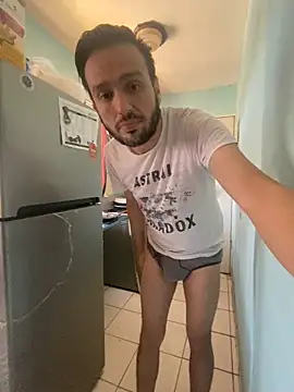 Alexitho25 online show from June 8, 8:42 pm