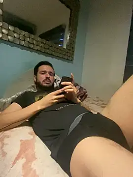 Snapshot of Alexitho25 chatting on June 28, 12:22 pm Alexitho25 online show from June 28, 12:22 pm
