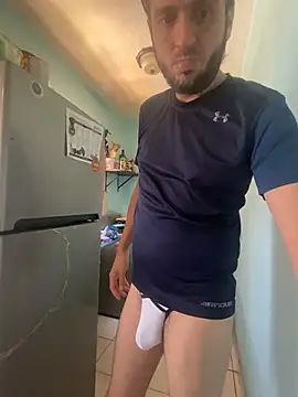 Snapshot of Alexitho25 chatting on July 6, 8:00 pm Alexitho25 online show from July 6, 8:00 pm