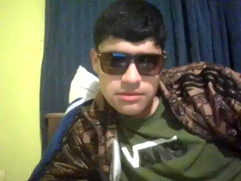 Snapshot of juanfritaa21 chatting on September 21, 1:40 am juanfritaa21 online show from September 21, 1:40 am