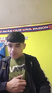 Snapshot of juanfritaa21 chatting on June 15, 12:57 am juanfritaa21 online show from June 15, 12:57 am