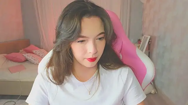 Snapshot of yuna_sunshy chatting on October 16, 11:50 pm yuna sunshy online show from October 16, 11:50 pm