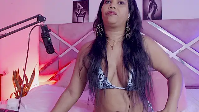 sofia 07 online show from October 7, 7:44 pm