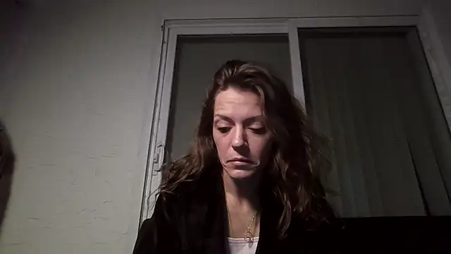 Snapshot of LaylaRainVIP chatting on December 15, 11:58 am LaylaRainVIP online show from December 15, 11:58 am