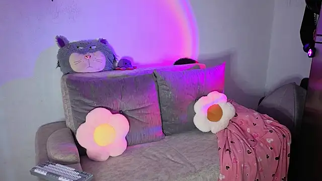 Snapshot of hanny__bunny chatting on November 21, 1:26 am hanny bunny online show from November 21, 1:26 am