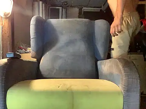 Snapshot of lovehairymature90 chatting on September 22, 6:54 pm lovehairymature90 online show from September 22, 6:54 pm