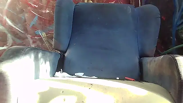 Snapshot of lovehairymature90 chatting on October 11, 2:15 pm lovehairymature90 online show from October 11, 2:15 pm