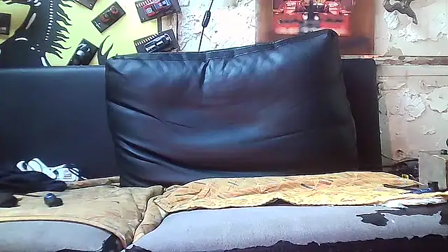 Snapshot of lovehairymature90 chatting on November 28, 12:52 pm lovehairymature90 online show from November 28, 12:52 pm