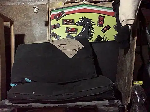 lovehairymature90 online show from March 19, 12:14 am