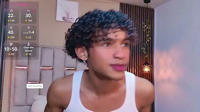 Snapshot of Aaron_Wiinter chatting on June 24, 12:48 pm Aaron Wiinter online show from June 24, 12:48 pm