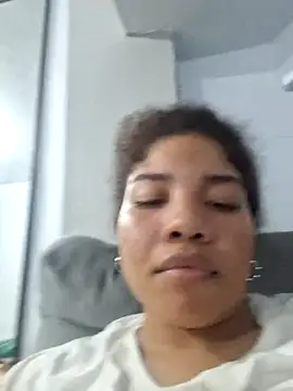 madelene online show from December 30, 11:17 pm