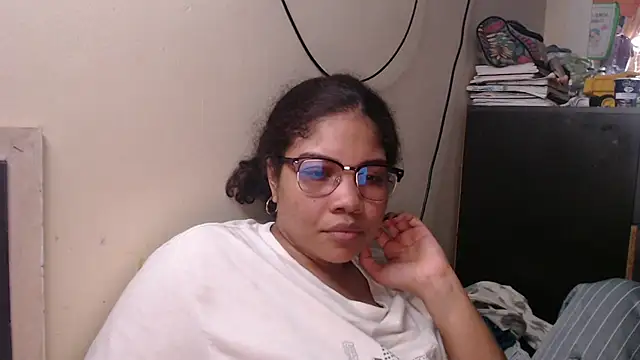 madelene online show from February 12, 1:41 am