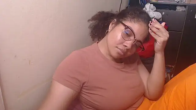 madelene online show from February 24, 11:41 pm