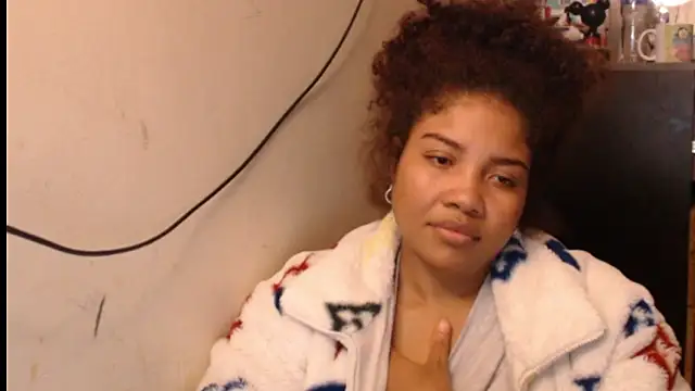 madelene online show from March 13, 1:56 am