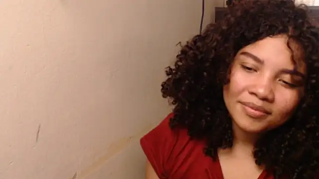 madelene online show from May 16, 4:09 am