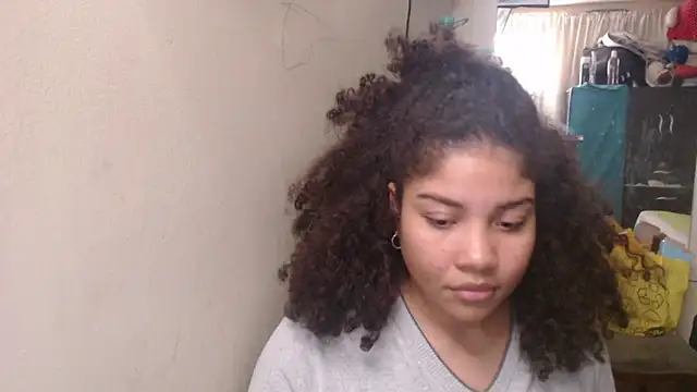 madelene online show from June 7, 3:32 am