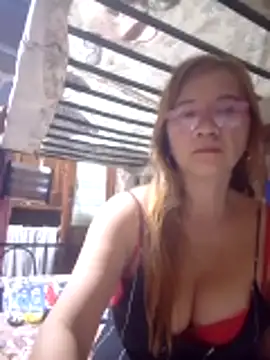 SexyHottMom online show from December 20, 8:16 pm