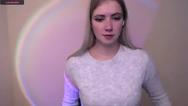 Snapshot of AliceHotty_ chatting on October 20, 11:32 am AliceHotty online show from October 20, 11:32 am
