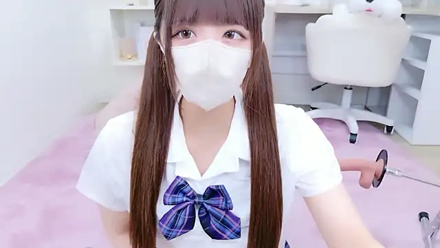 Snapshot of Reina_Fcup chatting on December 14, 12:49 am Reina Fcup online show from December 14, 12:49 am