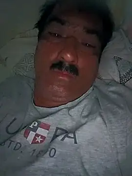 moonflower25 online show from October 17, 2:26 am