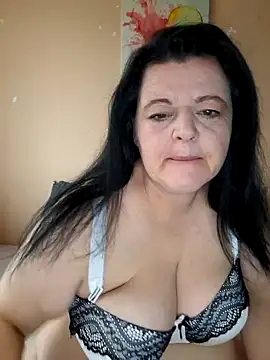 Snapshot of BlacReign chatting on November 20, 12:05 pm BlacReign online show from November 20, 12:05 pm