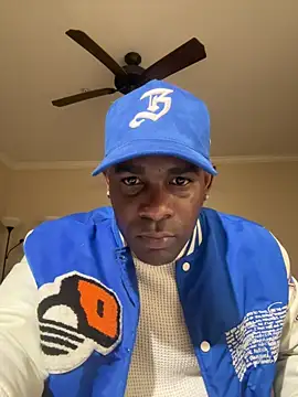 Snapshot of Giorge91 chatting on December 21, 12:01 pm Giorge91 online show from December 21, 12:01 pm