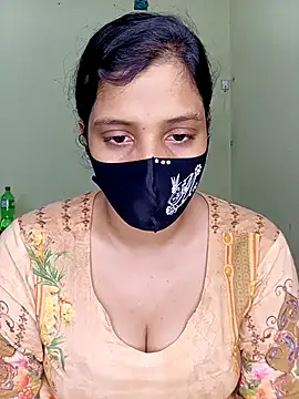 Snapshot of Rose-luckey chatting on December 2, 6:25 pm Rose-luckey online show from December 2, 6:25 pm