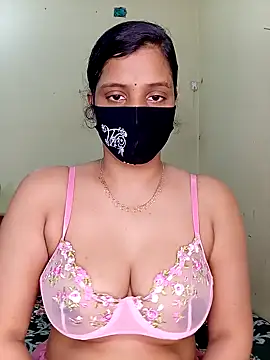 Snapshot of Rose-luckey chatting on December 4, 12:36 pm Rose-luckey online show from December 4, 12:36 pm